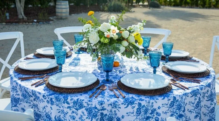 Reasons Corporate Events Run Better with Linen Rental Services